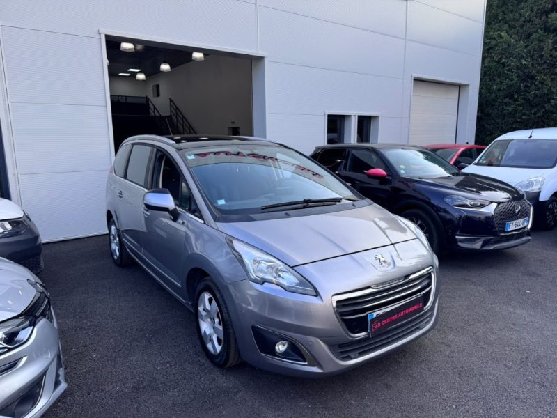 PEUGEOT 5008 1.6 HDI 120cv PHASE 2 STYLE ALLURE/ 1 ERE MAIN / 7 PLACES / TOIT PANORAMIQUE / GPS 
