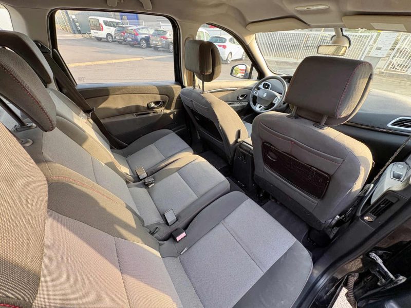 RENAULT MEGANE SCENIC 3 1.5 DCI 110CH  EDC 2012