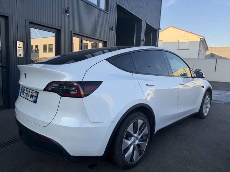 TESLA MODEL Y STANDARD RWD 2023
