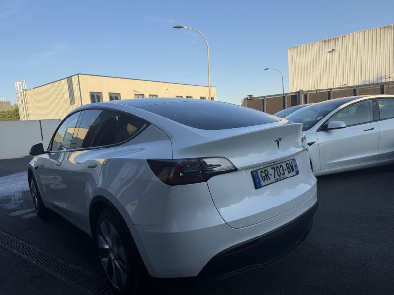 TESLA MODEL Y STANDARD RWD 2023