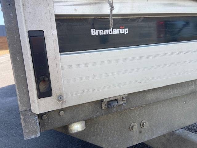 BRENDERUP MT  2024 3.5 T 4.20 M  5.50 M 2.0 M AVEC BACHE 185. M 