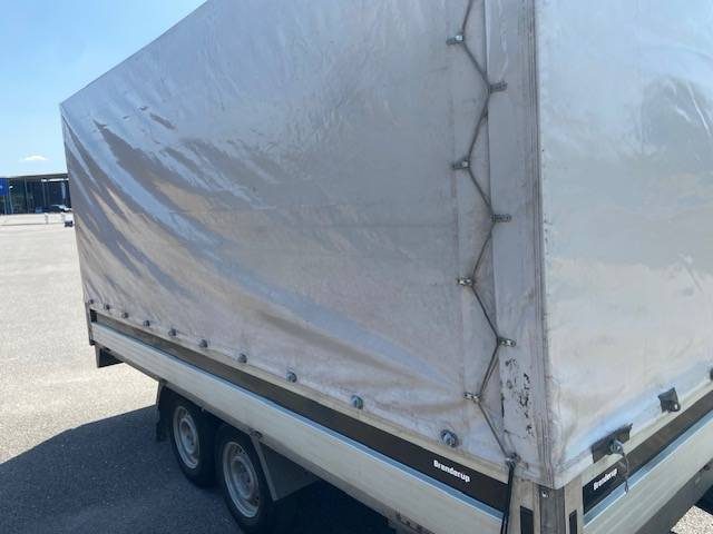 BRENDERUP MT  2024 3.5 T 4.20 M  5.50 M 2.0 M AVEC BACHE 185. M 