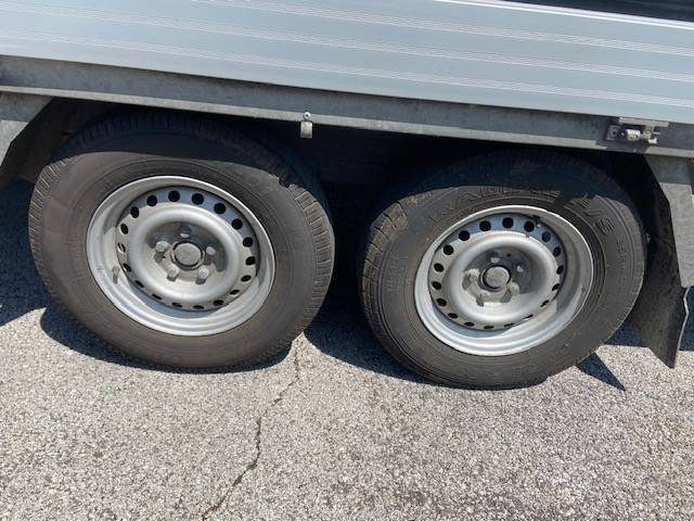 BRENDERUP MT  2024 3.5 T 4.20 M  5.50 M 2.0 M AVEC BACHE 185. M 