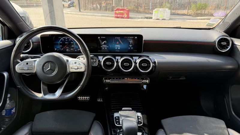 MERCEDES CLASSE A 180 AMG-LINE 7G-DCT 2019