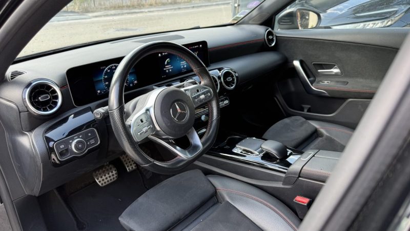 MERCEDES CLASSE A 180 AMG-LINE 7G-DCT 2019