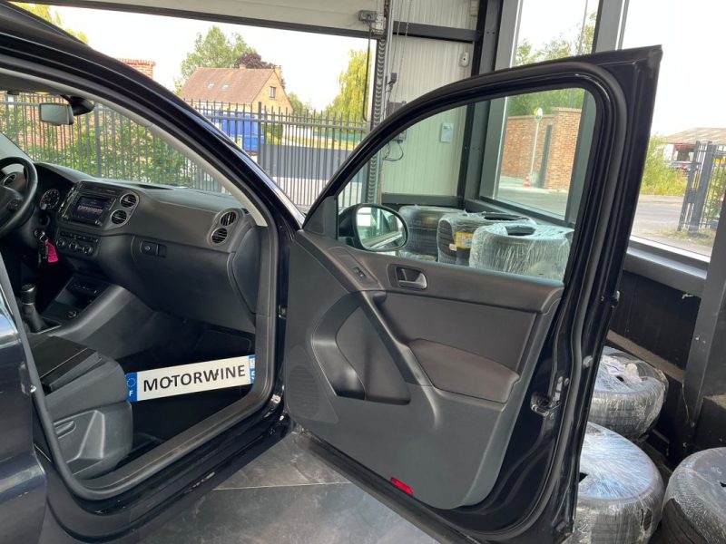 🚗 VOLKSWAGEN TIGUAN 1.4 TSI 125 Ch 🌞 Toit ouvrant 📡 Radars de recul ❄️ Climatisation