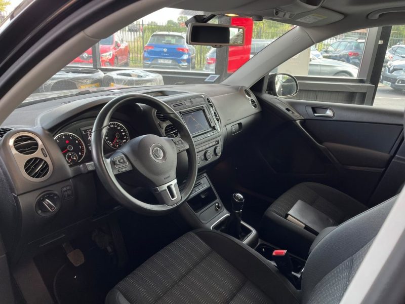 🚗 VOLKSWAGEN TIGUAN 1.4 TSI 125 Ch 🌞 Toit ouvrant 📡 Radars de recul ❄️ Climatisation