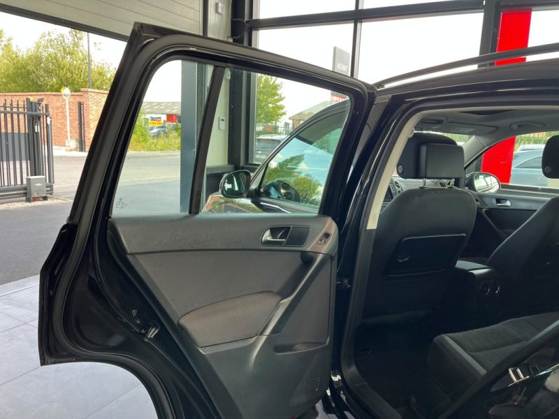 🚗 VOLKSWAGEN TIGUAN 1.4 TSI 125 Ch 🌞 Toit ouvrant 📡 Radars de recul ❄️ Climatisation