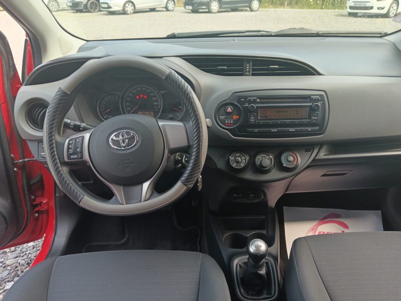 TOYOTA YARIS 1.0 VVTI 69 TENDANCE 1ère Main  CLIM / USB / AUX / CT OK -6 MOIS