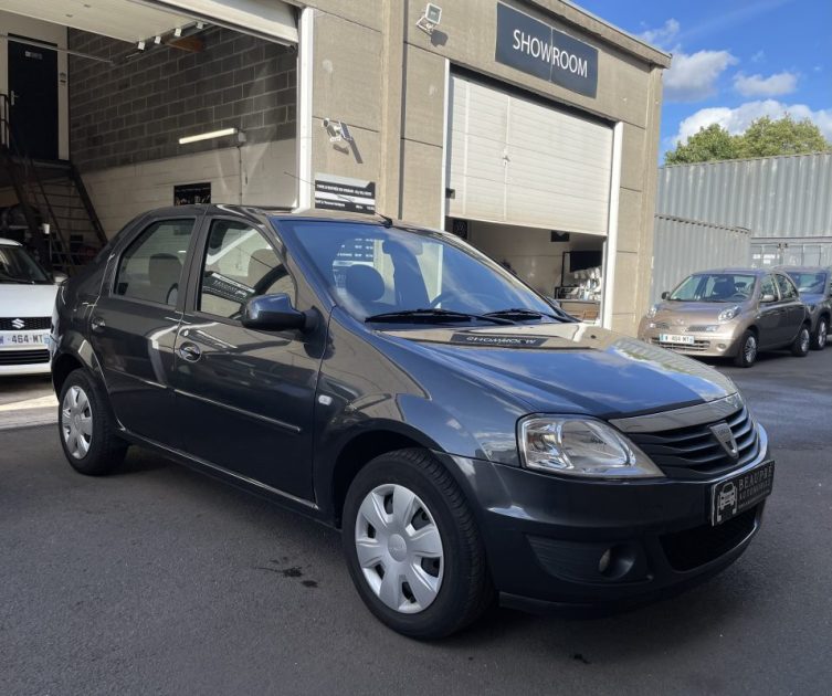 DACIA LOGAN LAUREATE 1.2 i 75 CV 