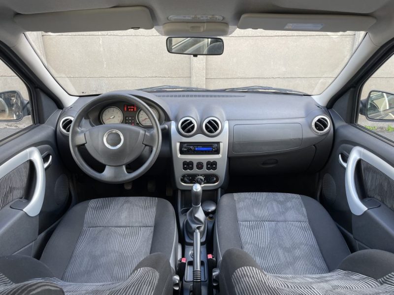 DACIA LOGAN LAUREATE 1.2 i 75 CV 
