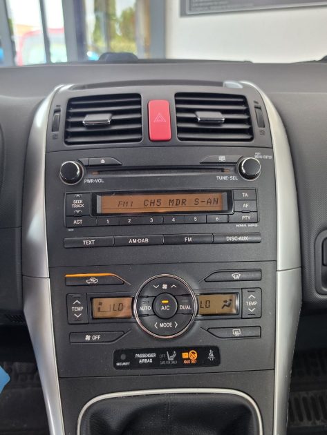 Toyota Auris 1.33 VVT-i 99 ch Très bel état Garantie 12Mois