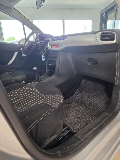 CITROEN C3 - 1.4i 75ch Essence 2010 - Distribution neuve - CT OK - Garantie 12 mois ou 15000km