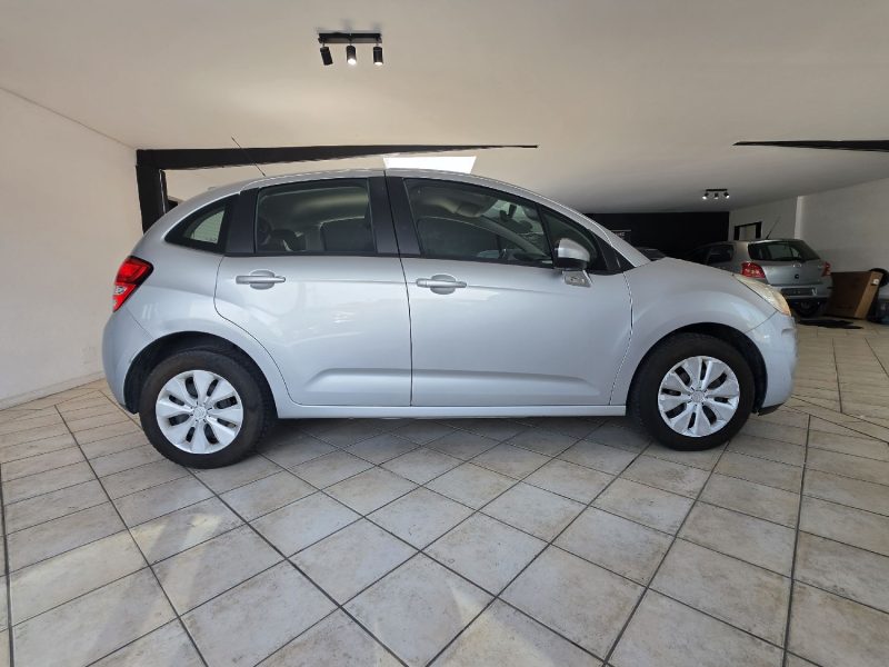CITROEN C3 - 1.4i 75ch Essence 2010 - Distribution neuve - CT OK - Garantie 12 mois ou 15000km