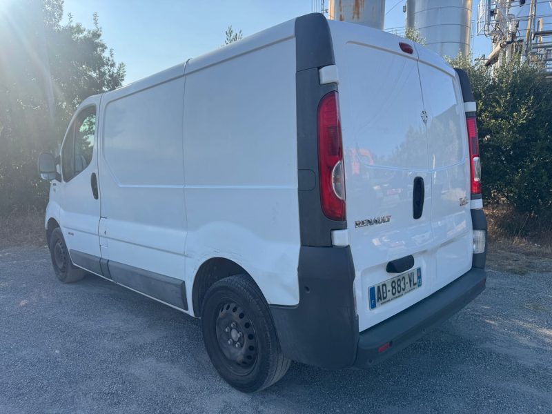 RENAULT TRAFIC II 2.0 DCI 115 Cv L1H1 GENERIQUE
