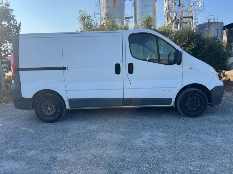 RENAULT TRAFIC II 2.0 DCI 115 Cv L1H1 GENERIQUE