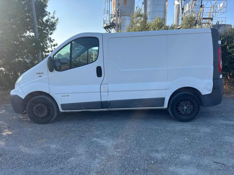 RENAULT TRAFIC II 2.0 DCI 115 Cv L1H1 GENERIQUE