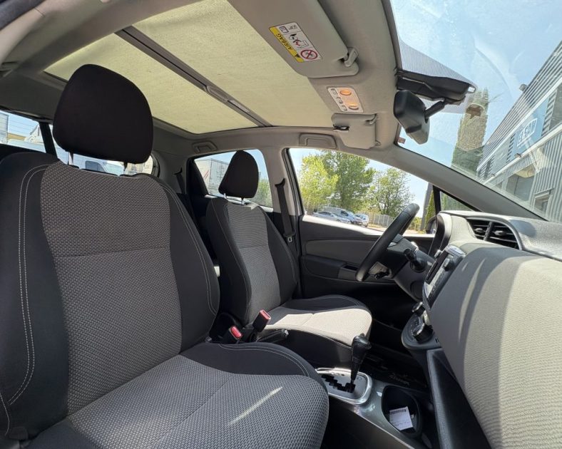 Toyota Yaris 100h Dynamic 2015 — Hybride — Entretien complet - GARANTIE 6 MOIS
