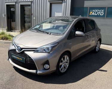 Toyota Yaris 100h Dynamic 2015 — Hybride — Entretien complet - GARANTIE 6 MOIS