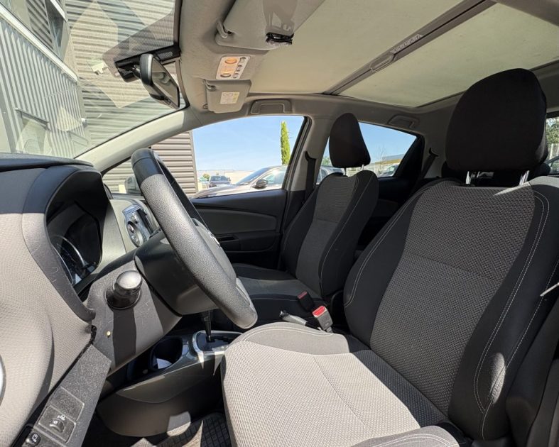 Toyota Yaris 100h Dynamic 2015 — Hybride — Entretien complet - GARANTIE 6 MOIS