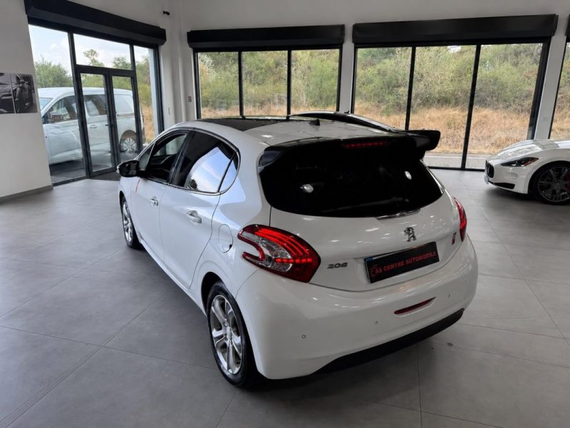 PEUGEOT 208 1.6 E-HDI 92CV ROLAND GARROS / TOIT PANORAMIQUE 