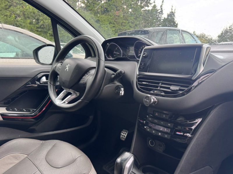 PEUGEOT 208 1.6 E-HDI 92CV ROLAND GARROS / TOIT PANORAMIQUE 