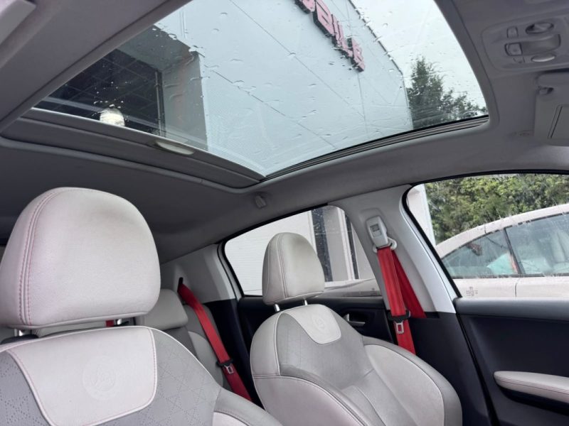 PEUGEOT 208 1.6 E-HDI 92CV ROLAND GARROS / TOIT PANORAMIQUE 