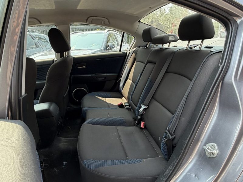MAZDA 3 2.0 i 147 Cv FRAIS A PREVOIR / VENTE EN L ETAT - LIRE L ANNONCE
