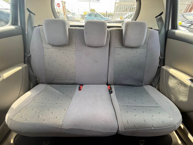 Renault Clio 3  1.4i 100 Ch Garantie