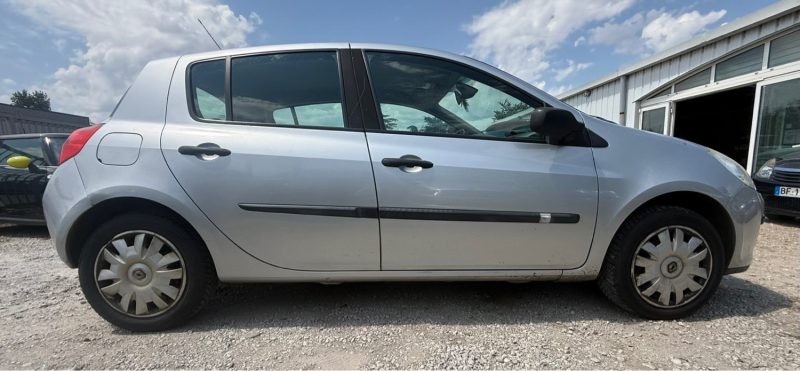 Renault Clio 3  1.4i 100 Ch Garantie
