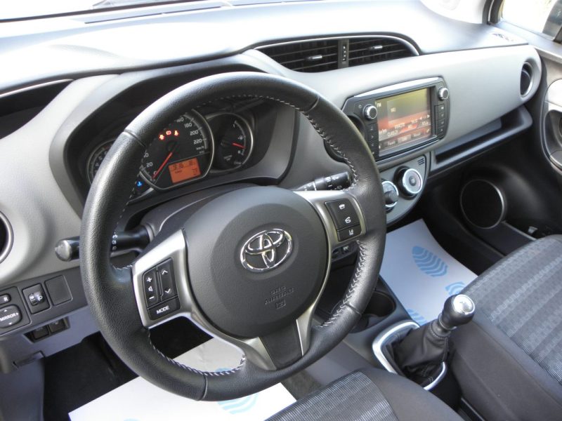 TOYOTA YARIS III 1.33 DUAL VVT-I 100CH DYNAMIQUE / 5CV 2016