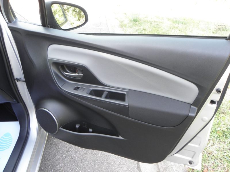 TOYOTA YARIS III 1.33 DUAL VVT-I 100CH DYNAMIQUE / 5CV 2016