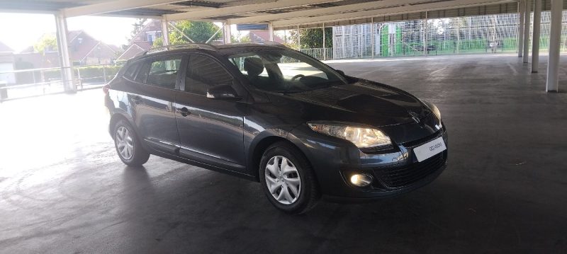 RENAULT MEGANE 3 ESTATE 1.5 DCI 110 CV AN 13 PROPRE 136 KM