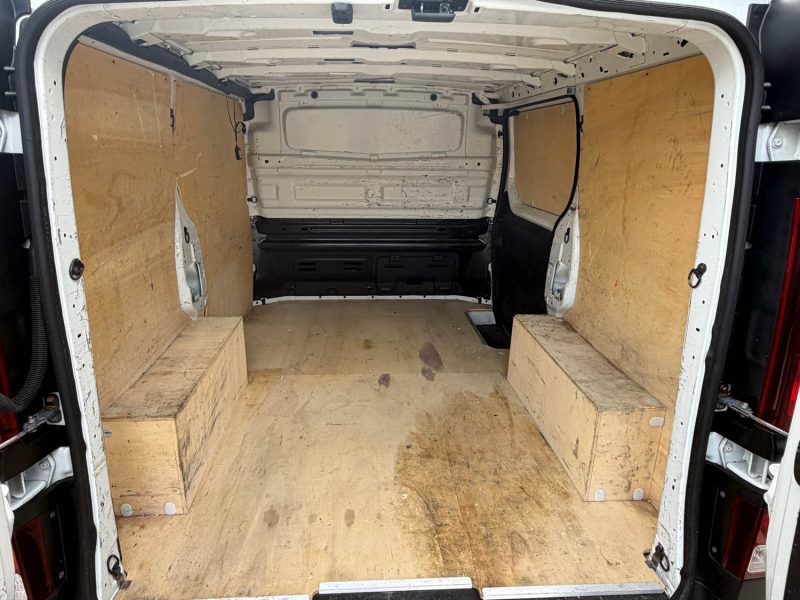 RENAULT TRAFIC L1H1 1.6 DCI 95cv GRAND CONFORT - CLIM/REGULATEUR - GARANTIe