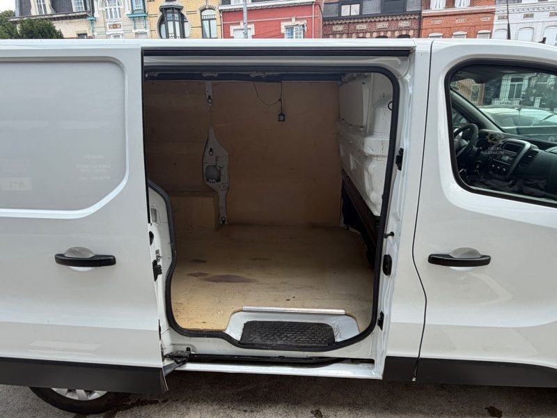 RENAULT TRAFIC L1H1 1.6 DCI 95cv GRAND CONFORT - CLIM/REGULATEUR - GARANTIe