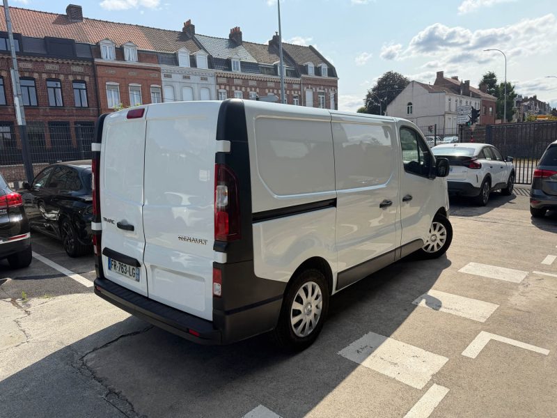 RENAULT TRAFIC L1H1 1.6 DCI 95cv GRAND CONFORT - CLIM/REGULATEUR - GARANTIe