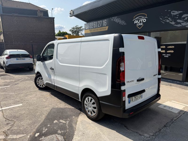 RENAULT TRAFIC L1H1 1.6 DCI 95cv GRAND CONFORT - CLIM/REGULATEUR - GARANTIe