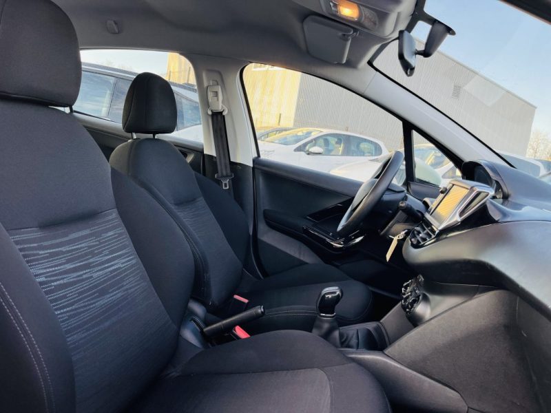 PEUGEOT 208 100ch ACTIVE BUSINESS 1.5 BLUE HDI