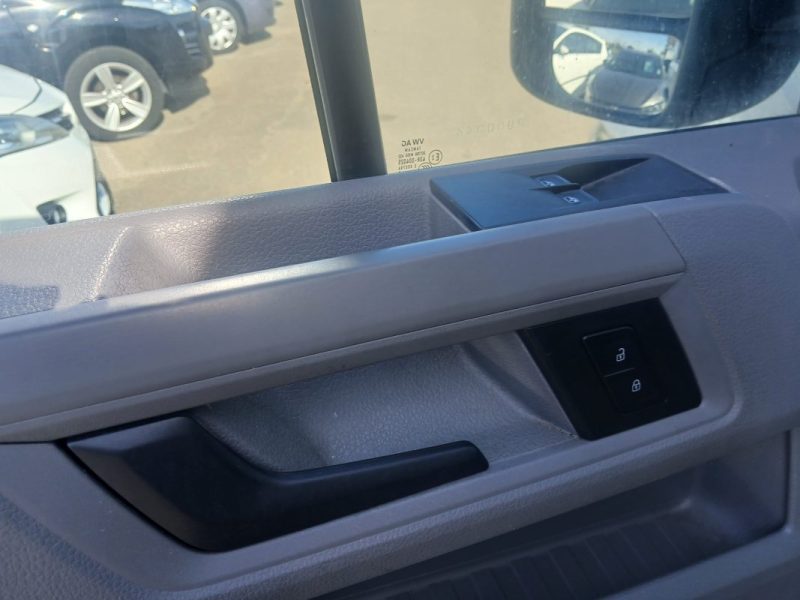 VOLKSWAGEN CRAFTER 30 L3H3 2.0 TDI 140 2022