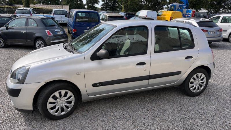 RENAULT CLIO 1.5 DCI CAMPUS 2006