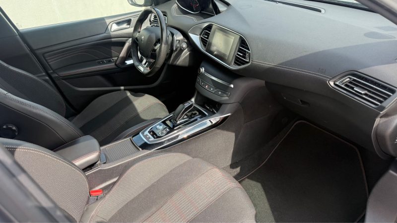 PEUGEOT 308 II 1.2 PURE TECH 130  EAT8 GT-LINE