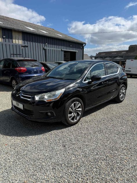 CITROEN DS4 1.6 E-HDI 110 SO CHIC 2012