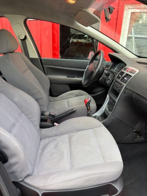 PEUGEOT 307 2.0 HDI XR PRESENCE 2002