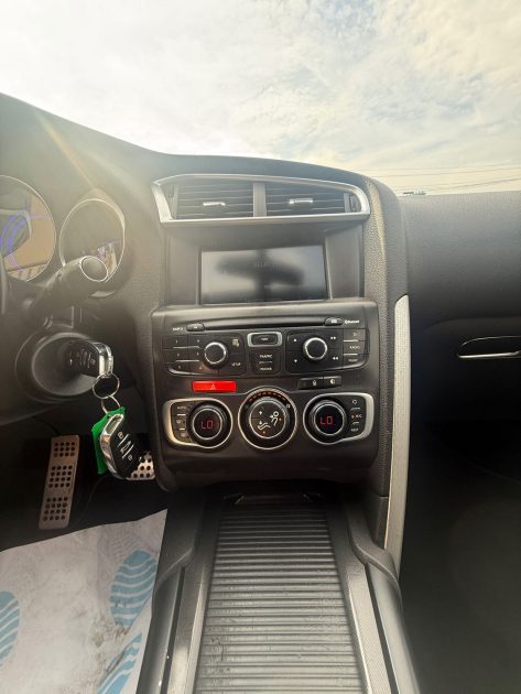 CITROEN DS4 BOITE AUTOMATIQUE 1.6 E-HDI 115CV - 8V TURBO URBAN SHOW BMP 2013