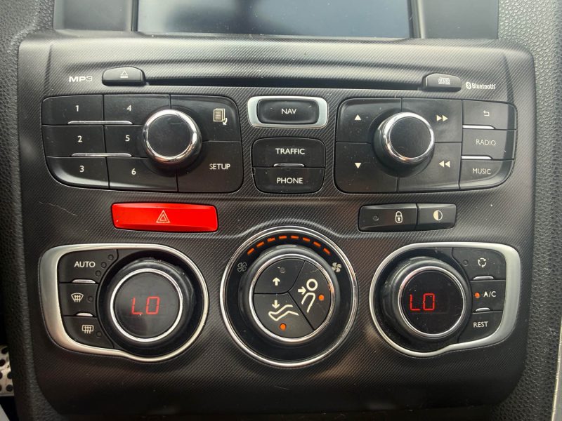 CITROEN DS4 BOITE AUTOMATIQUE 1.6 E-HDI 115CV - 8V TURBO URBAN SHOW BMP 2013