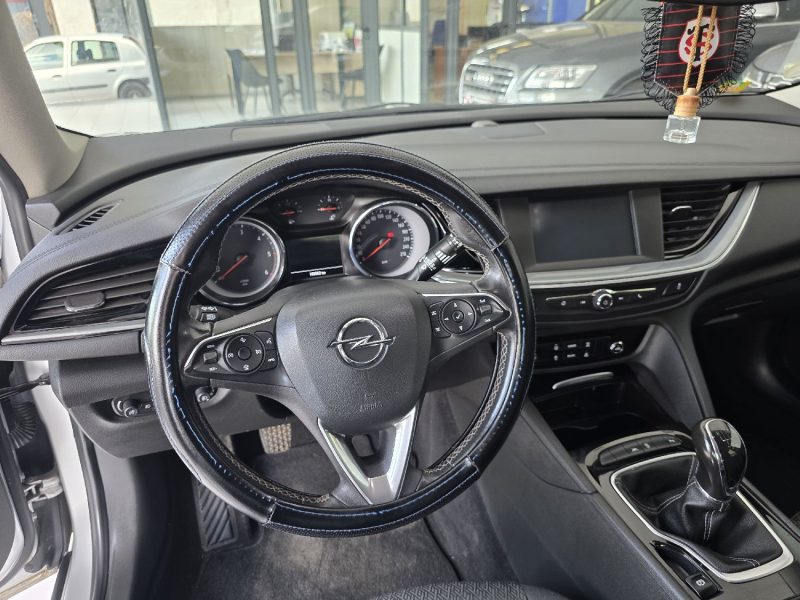 OPEL INSIGNIA SPORTS TOURER 1.6 D 136CH EDITION BUSINESS EURO6DT 112G ANNEE 2020 148000KM