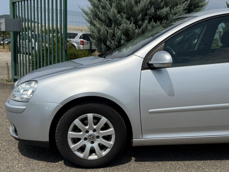 Volkswagen Golf V 1.9 TDI 105ch Confortline 5p Boite Auto Garantie 6 Mois
