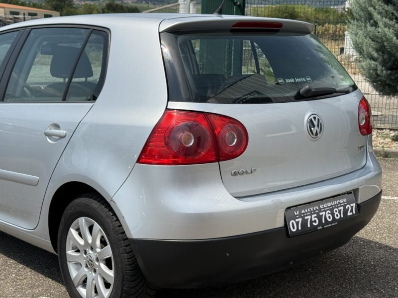 Volkswagen Golf V 1.9 TDI 105ch Confortline 5p Boite Auto Garantie 6 Mois