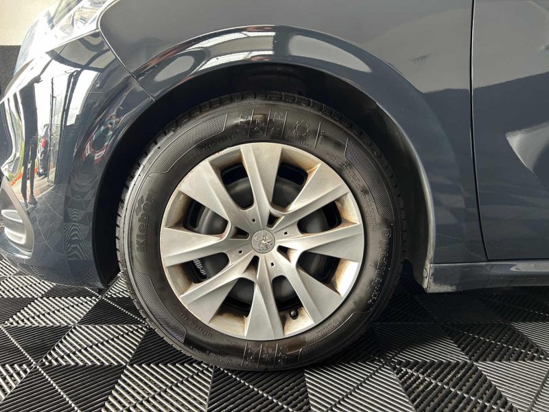 PEUGEOT 208 LIKE 1.2 68