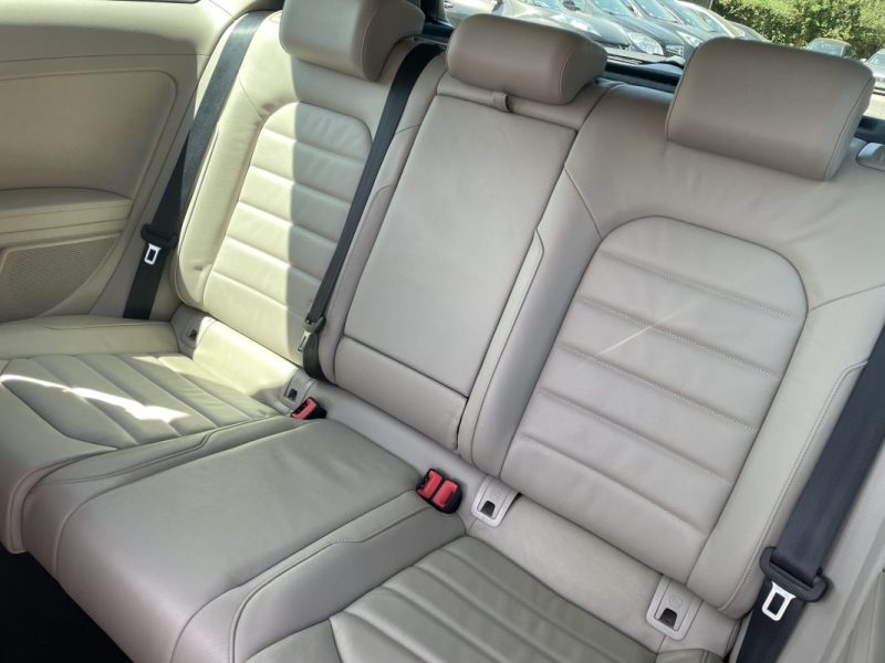 VOLKSWAGEN GOLF VII 1.6 TDI 105 CARAT DSG 2014